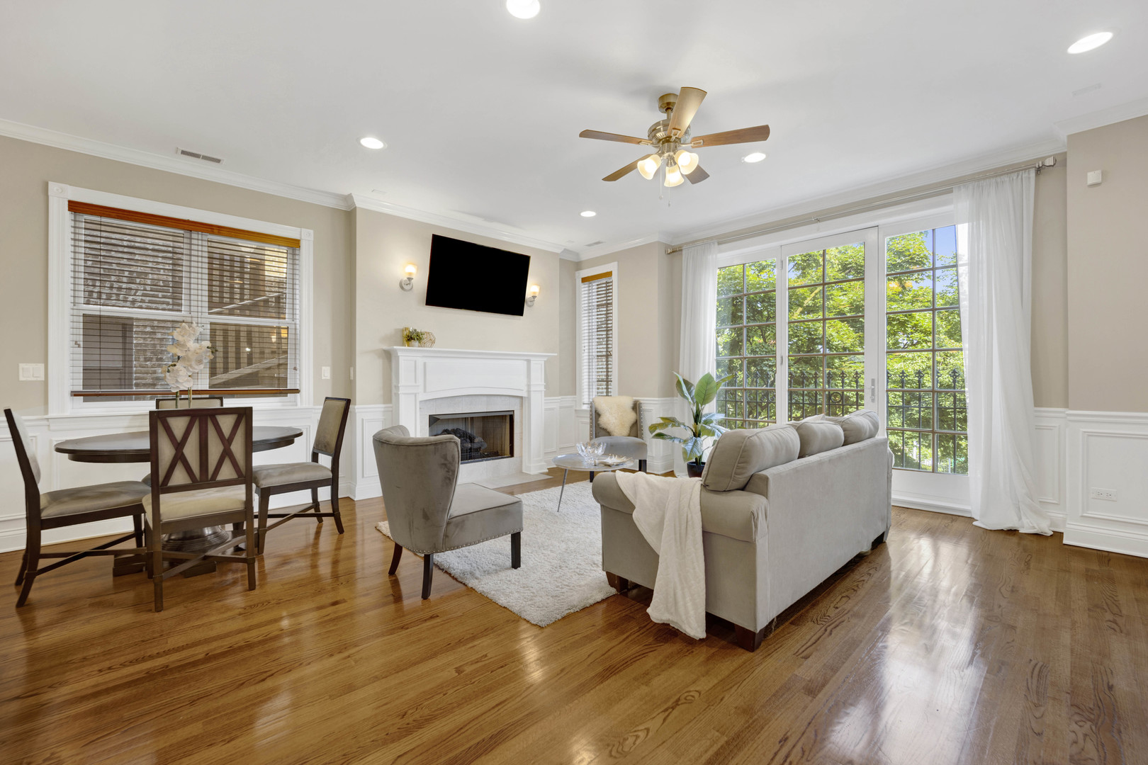 1131 W Grace Street Unit: 2