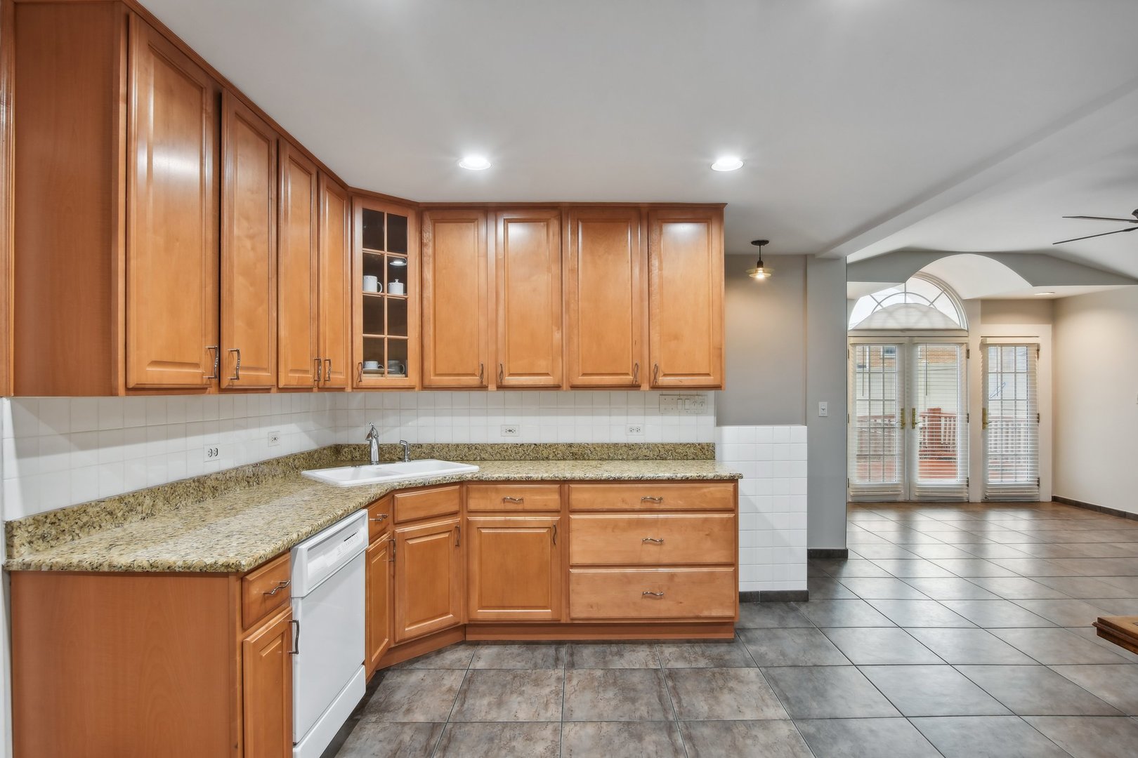 8553 W Saint Joseph Avenue