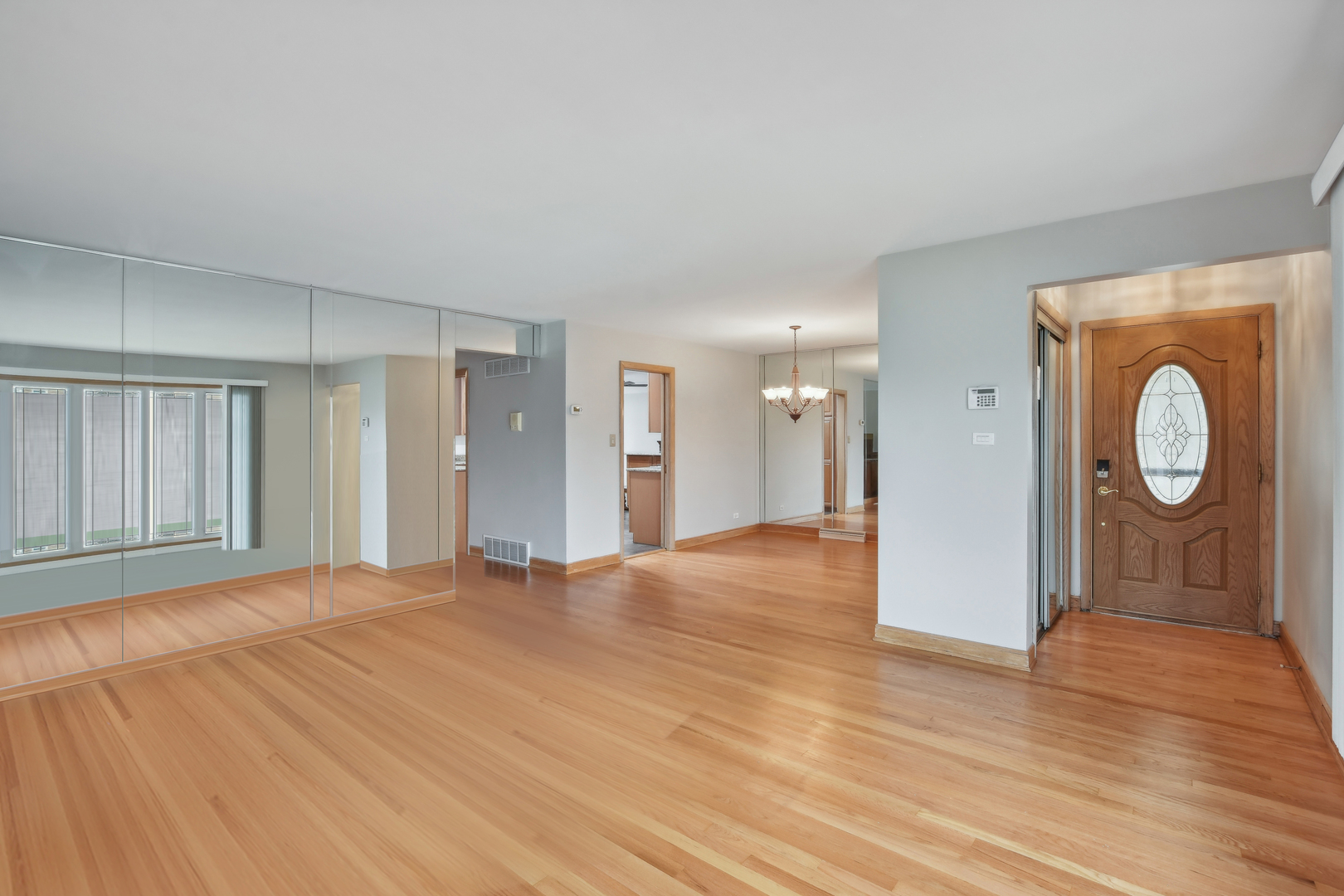 8553 W Saint Joseph Avenue