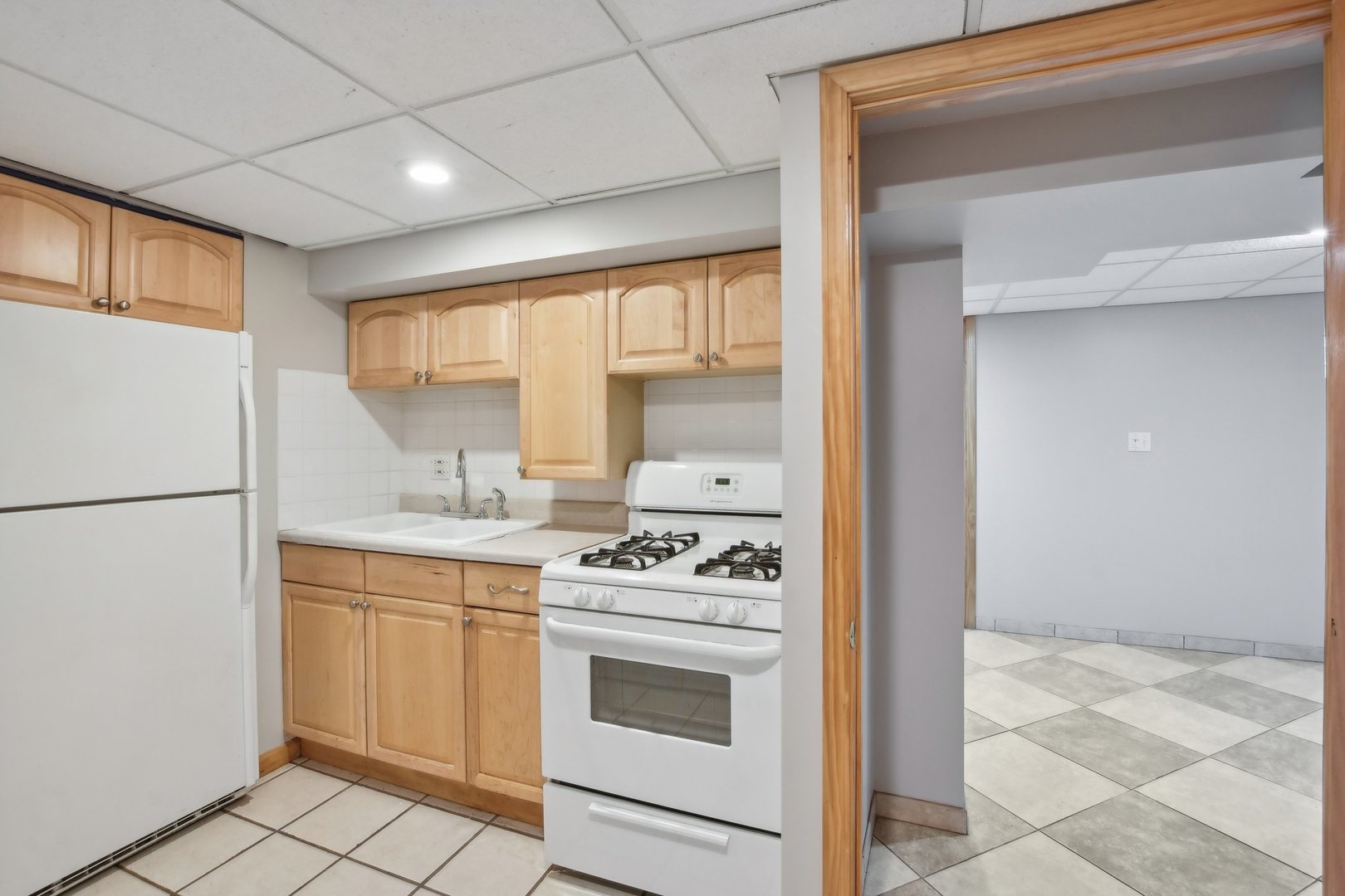 8553 W Saint Joseph Avenue