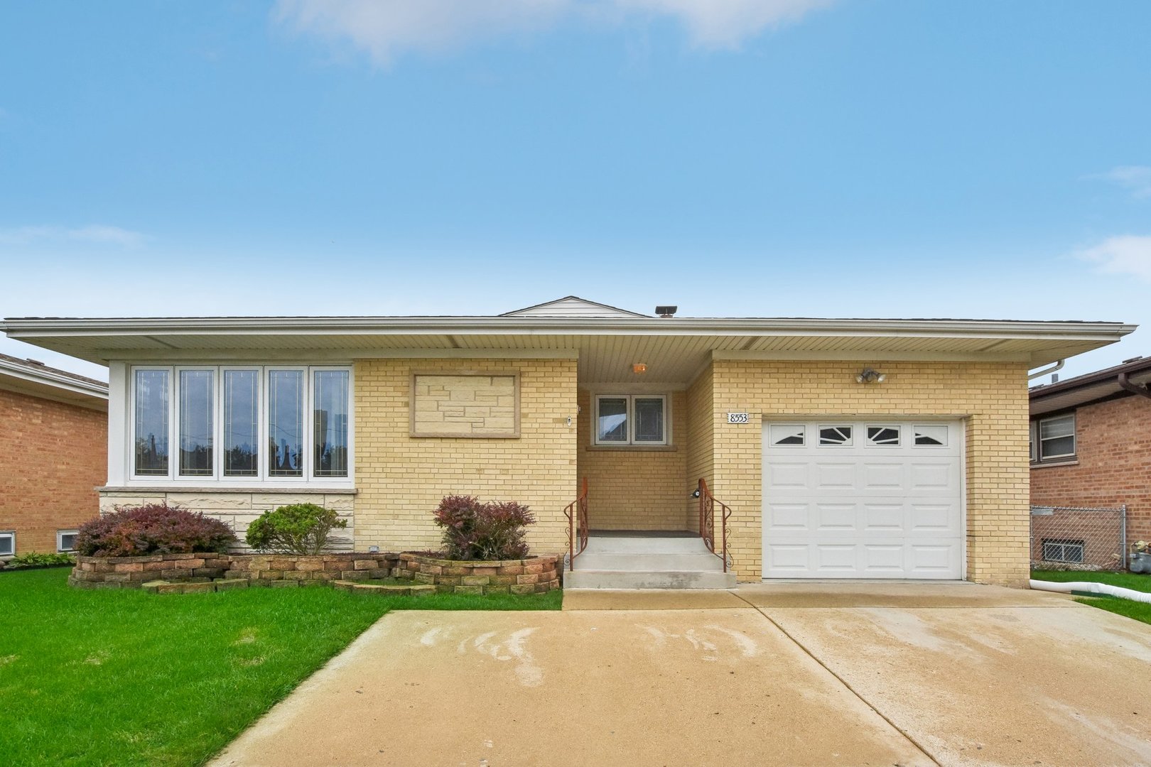 8553 W Saint Joseph Avenue