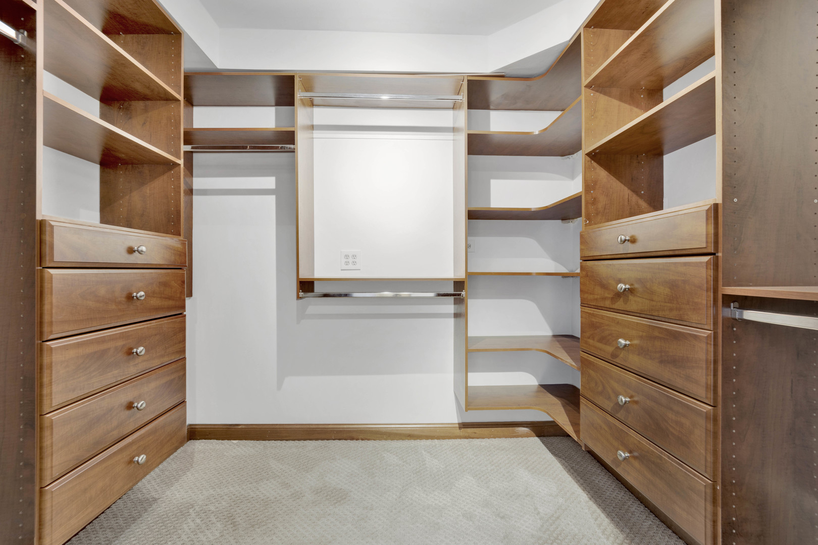 155 N Harbor Drive Unit: 2106-07