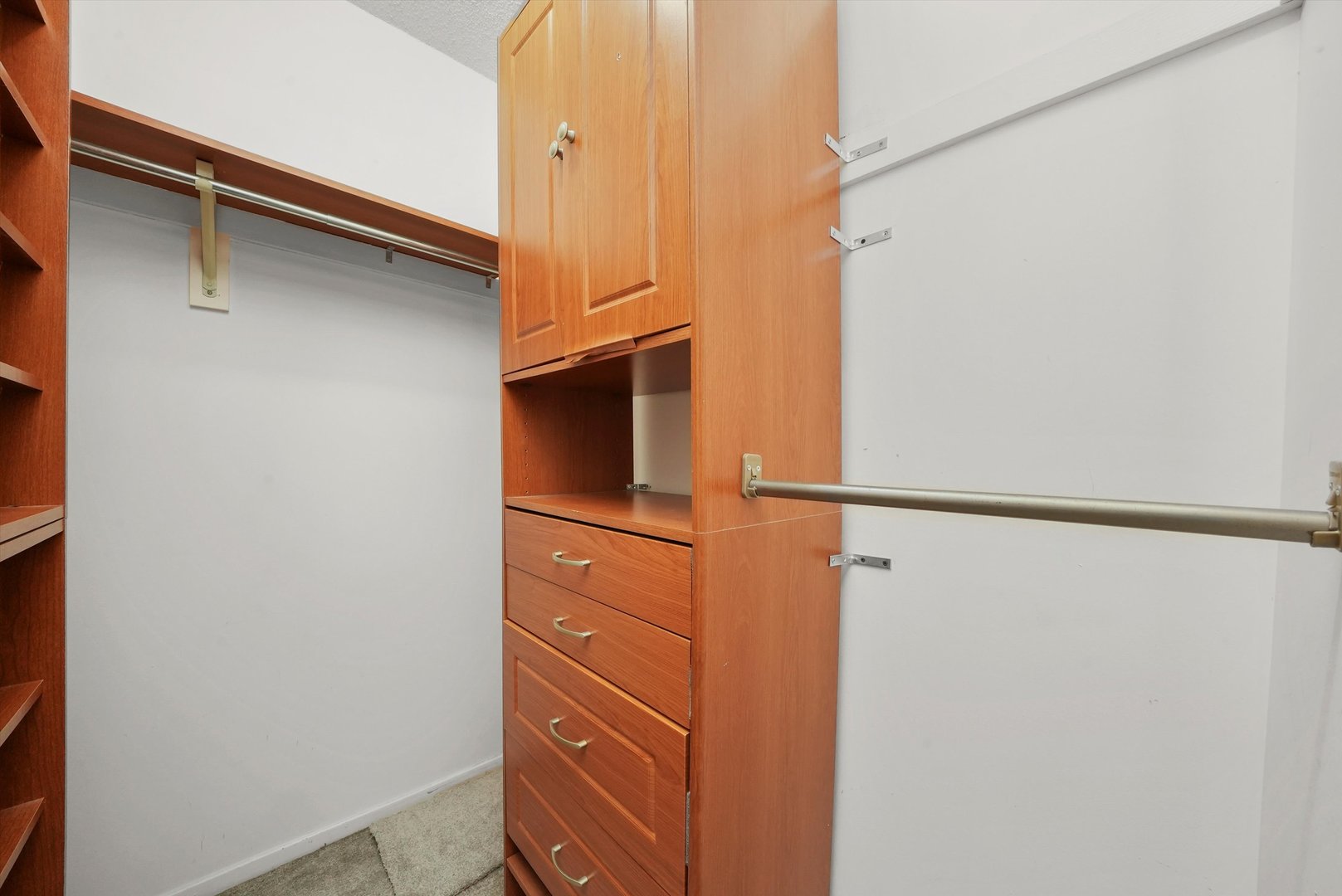 801 S Plymouth Court Unit: 807