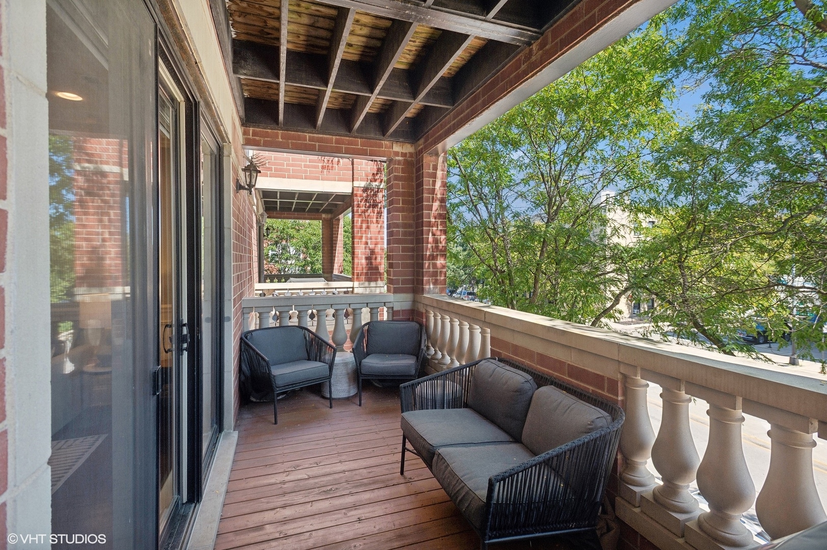5254 N ASHLAND Avenue Unit: 2S