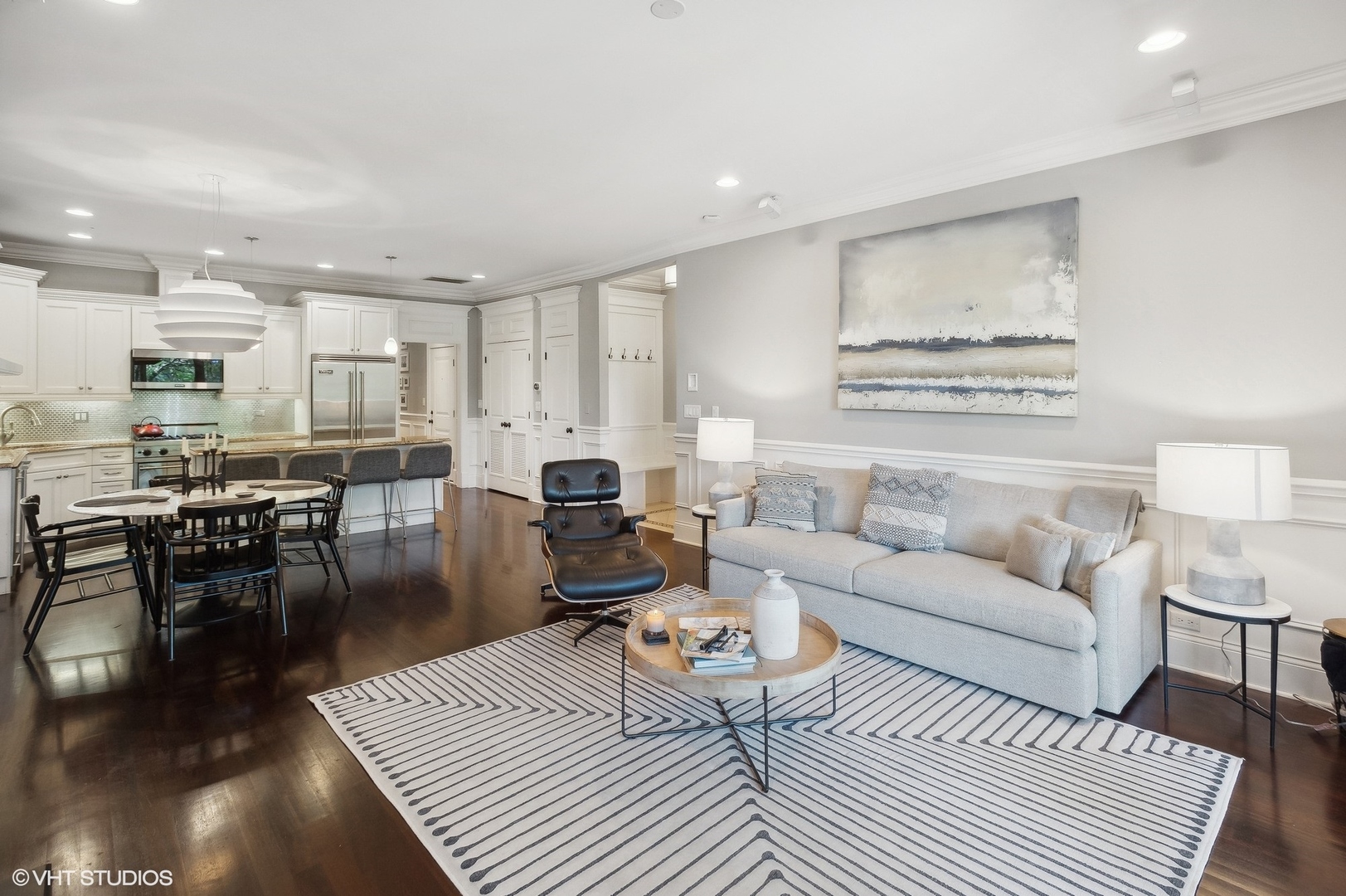 5254 N ASHLAND Avenue Unit: 2S
