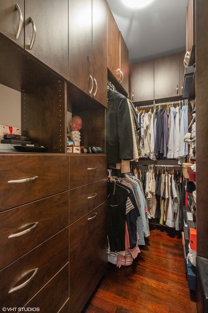 5254 N ASHLAND Avenue Unit: 2S