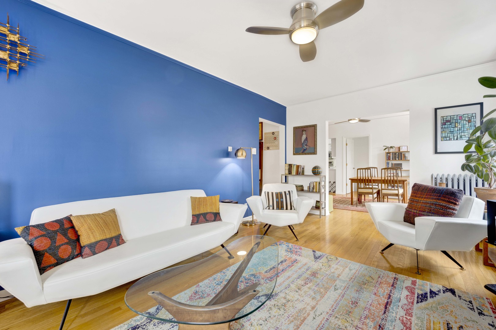 4856 N OAKLEY Avenue Unit: 3