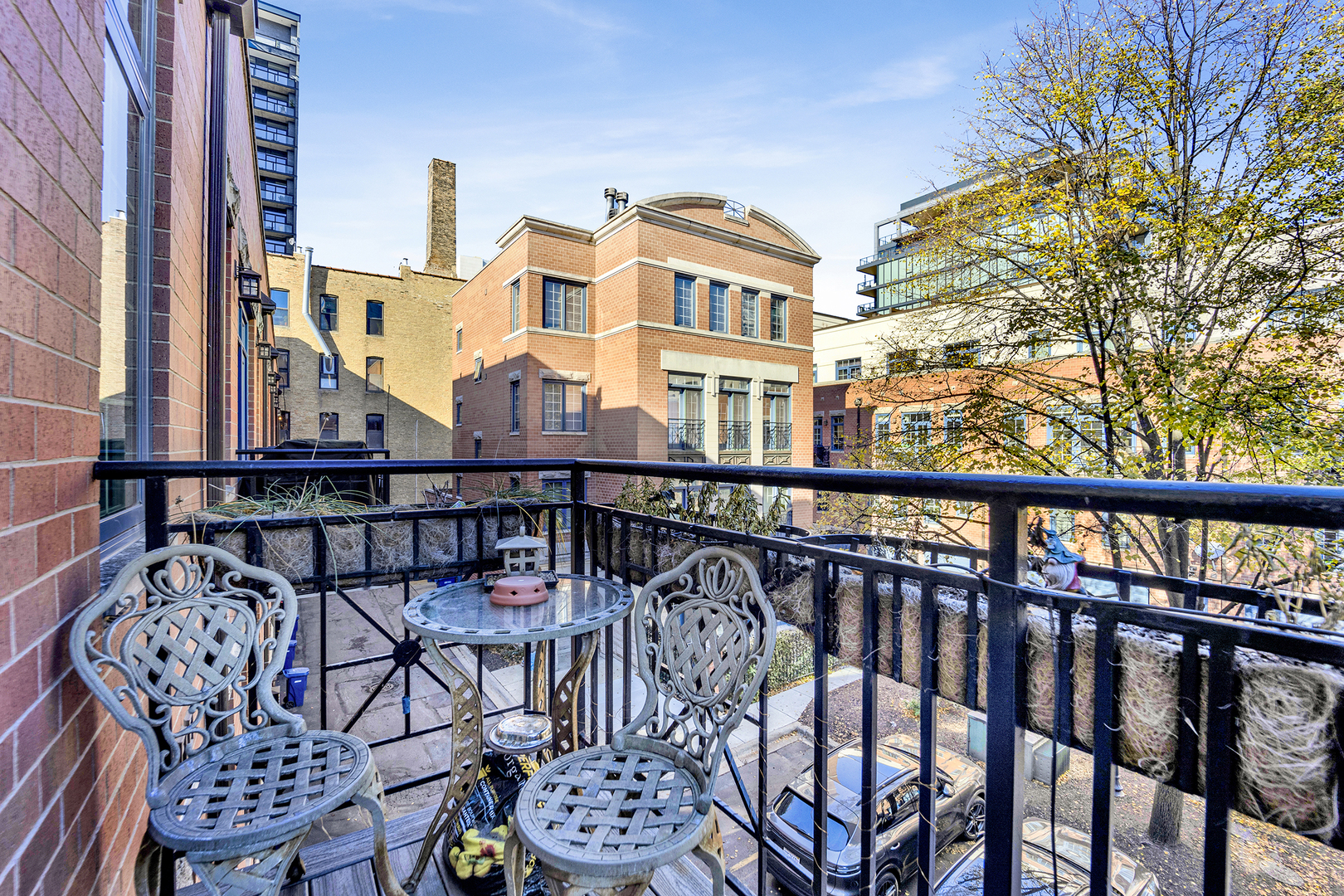 352 W Huron Street Unit: B