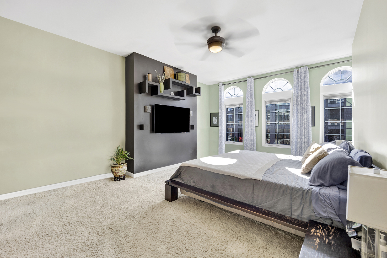 352 W Huron Street Unit: B