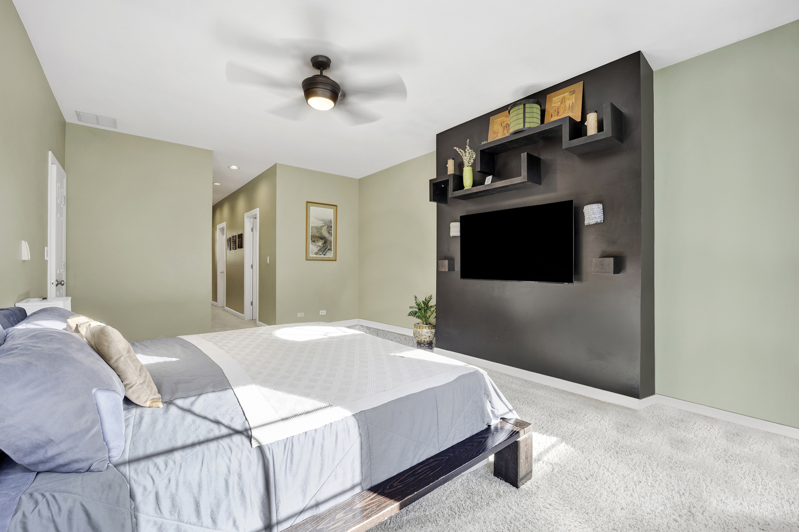 352 W Huron Street Unit: B