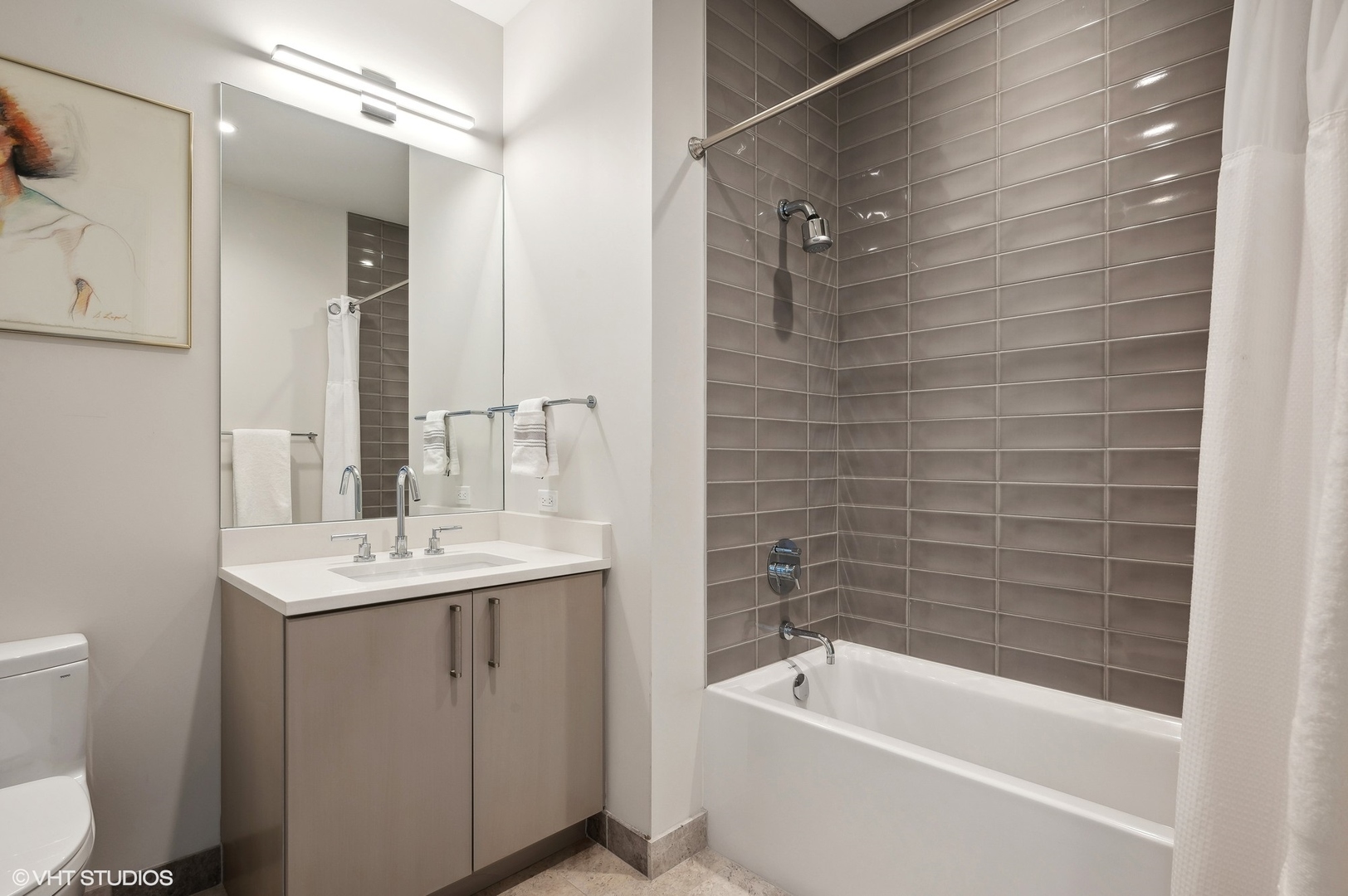 1550 N Clark Street Unit: 704