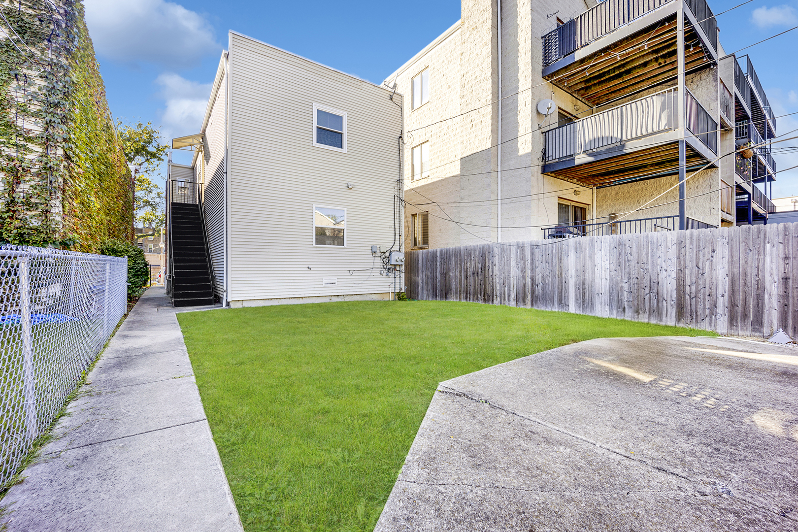 127 S Bell Avenue