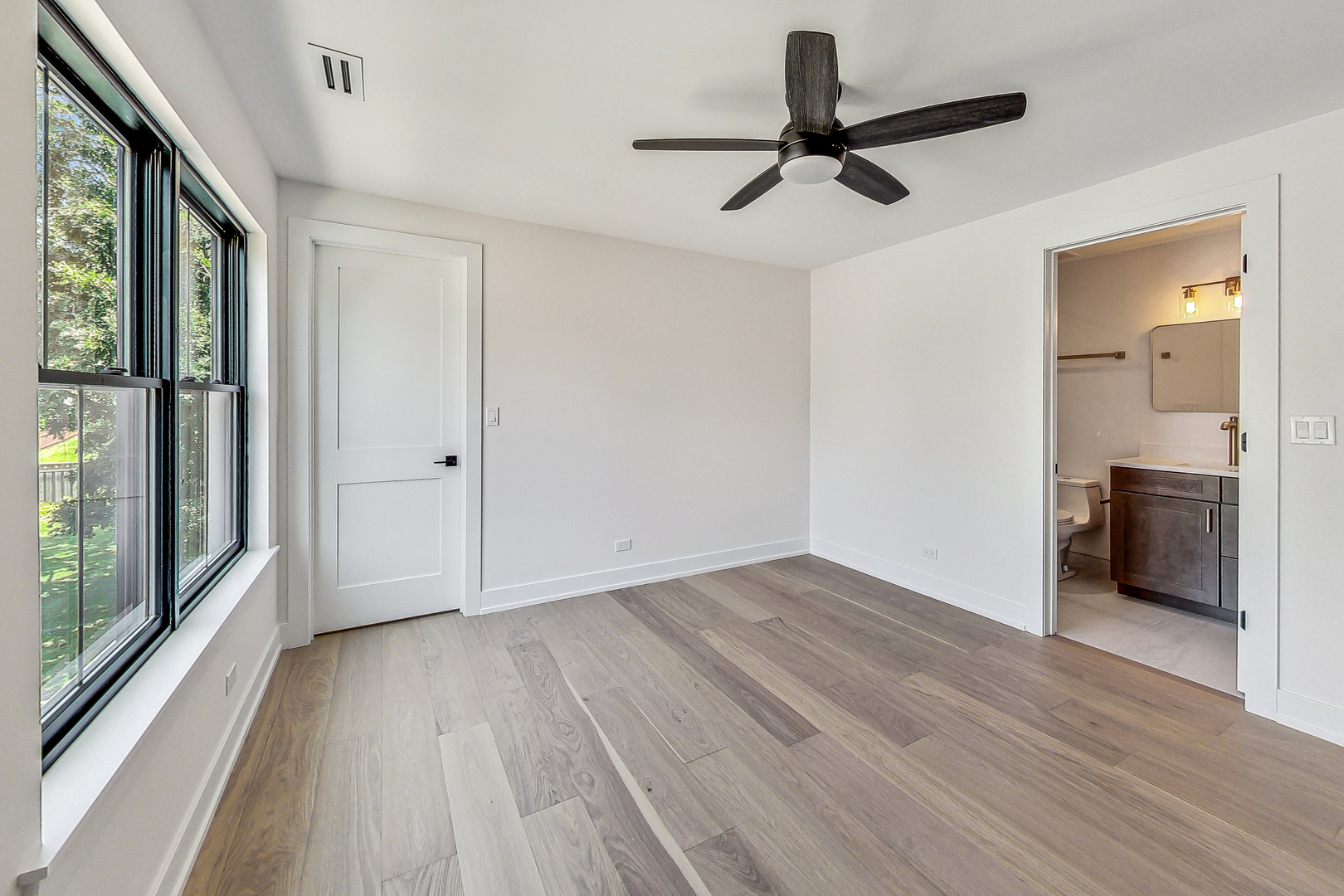 615 S Fern Avenue