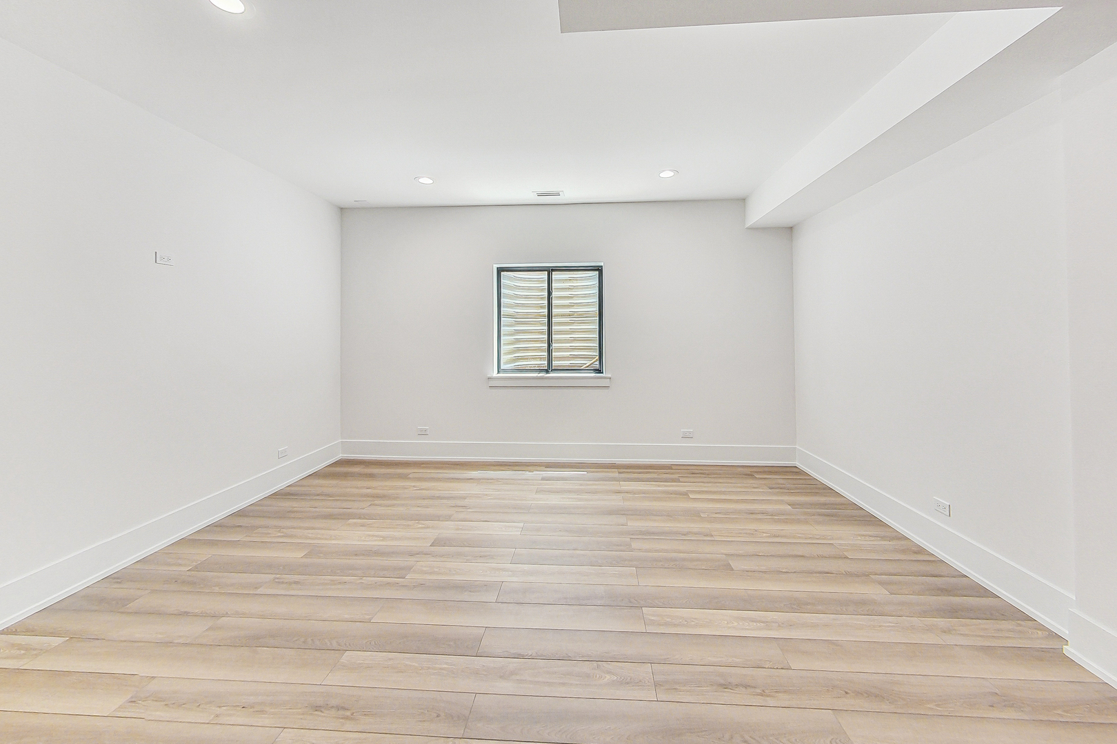 615 S Fern Avenue