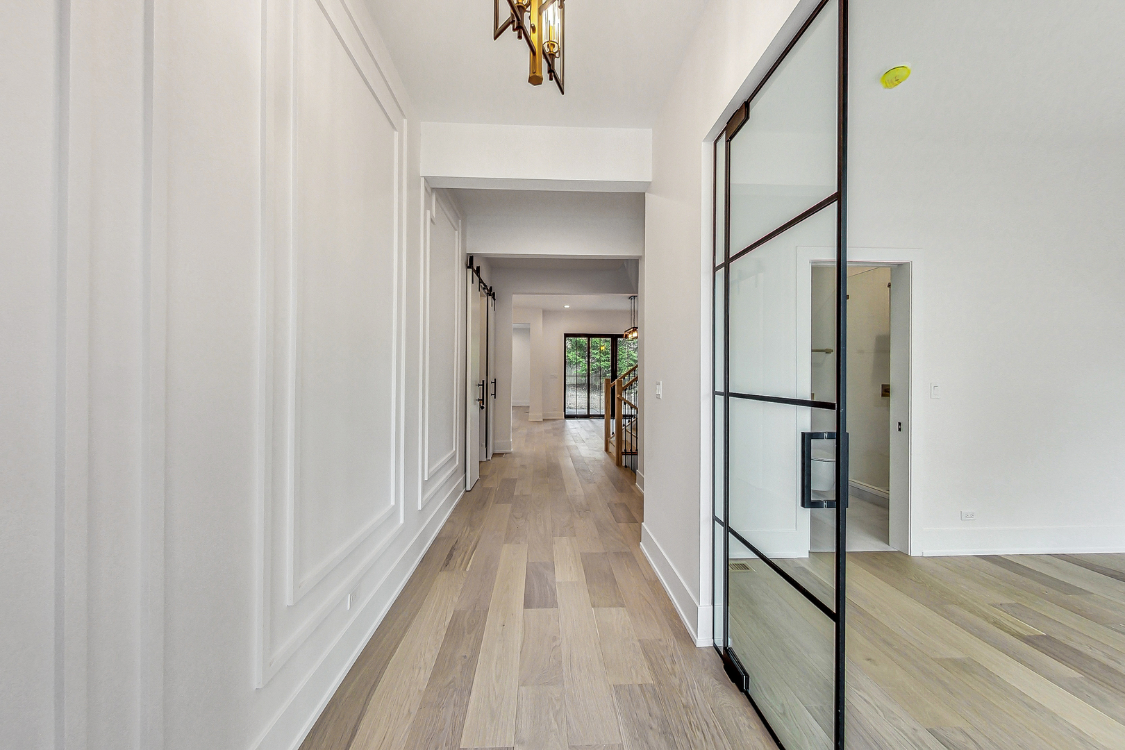 615 S Fern Avenue