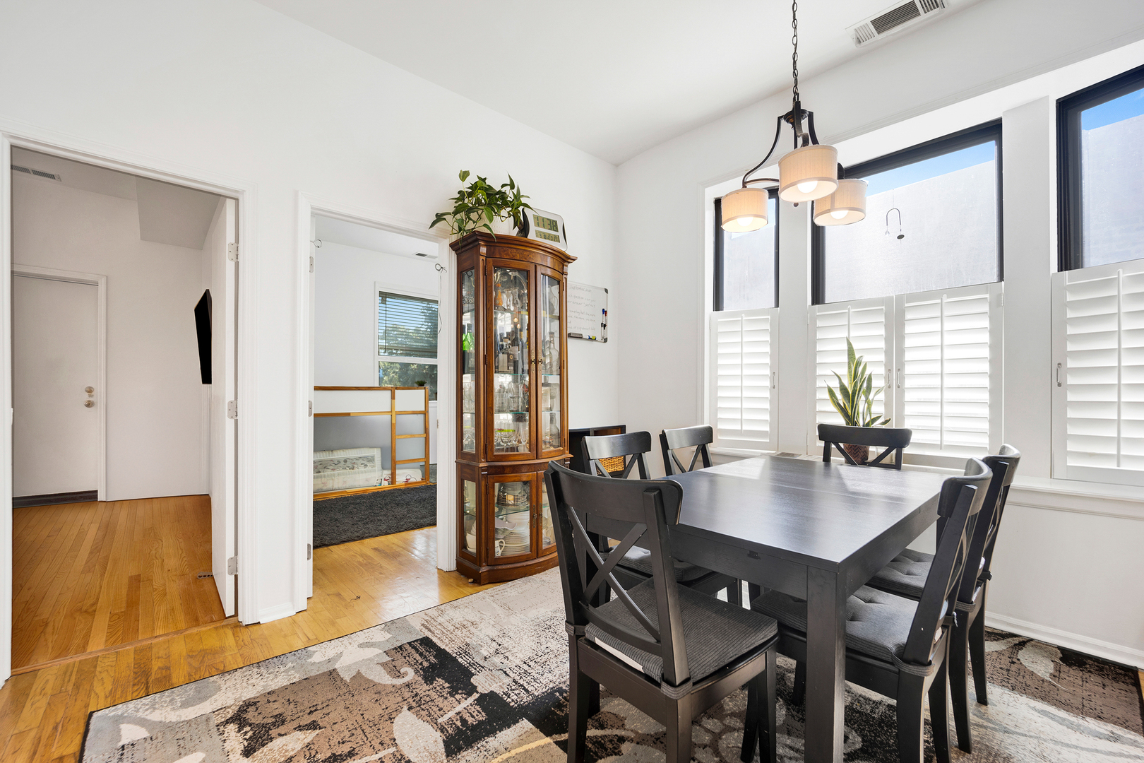 4619 N MAGNOLIA Avenue Unit: 3