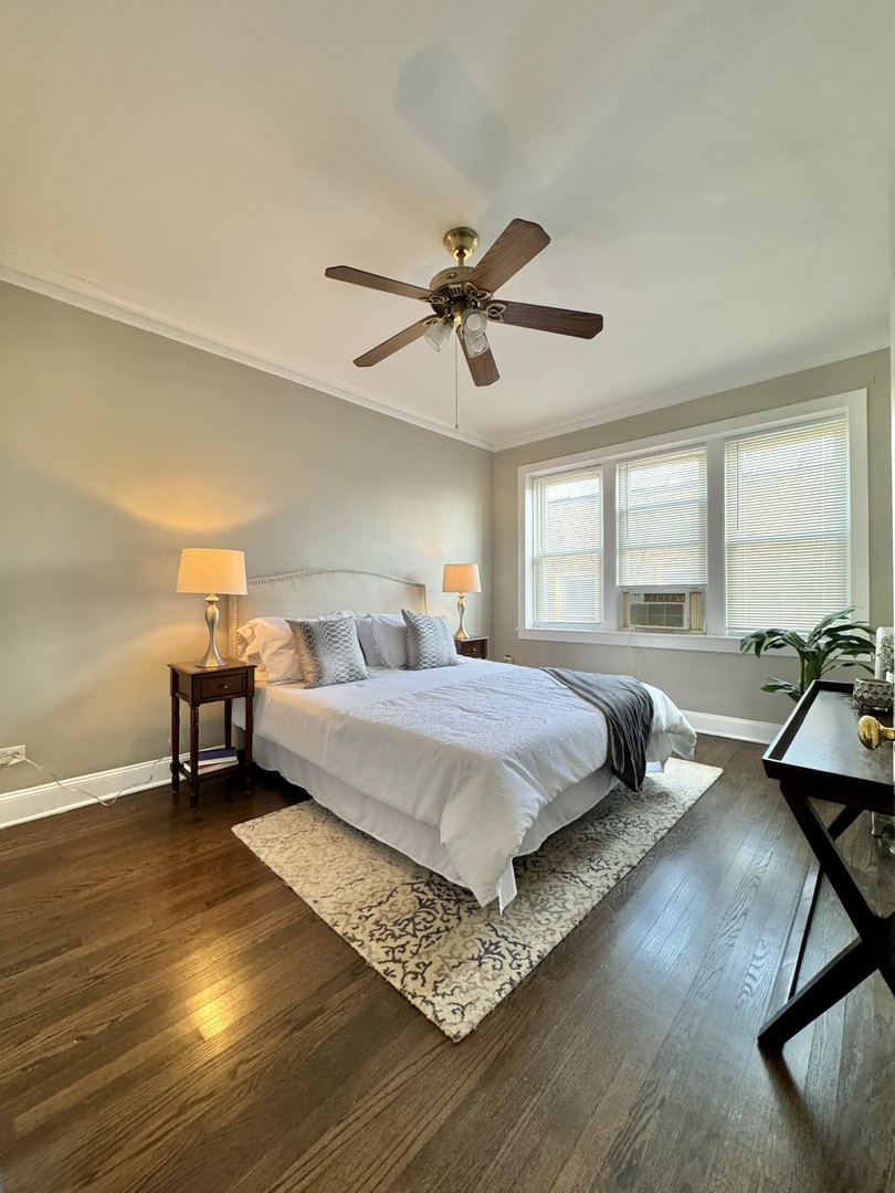 6446 N Claremont Avenue Unit: 3