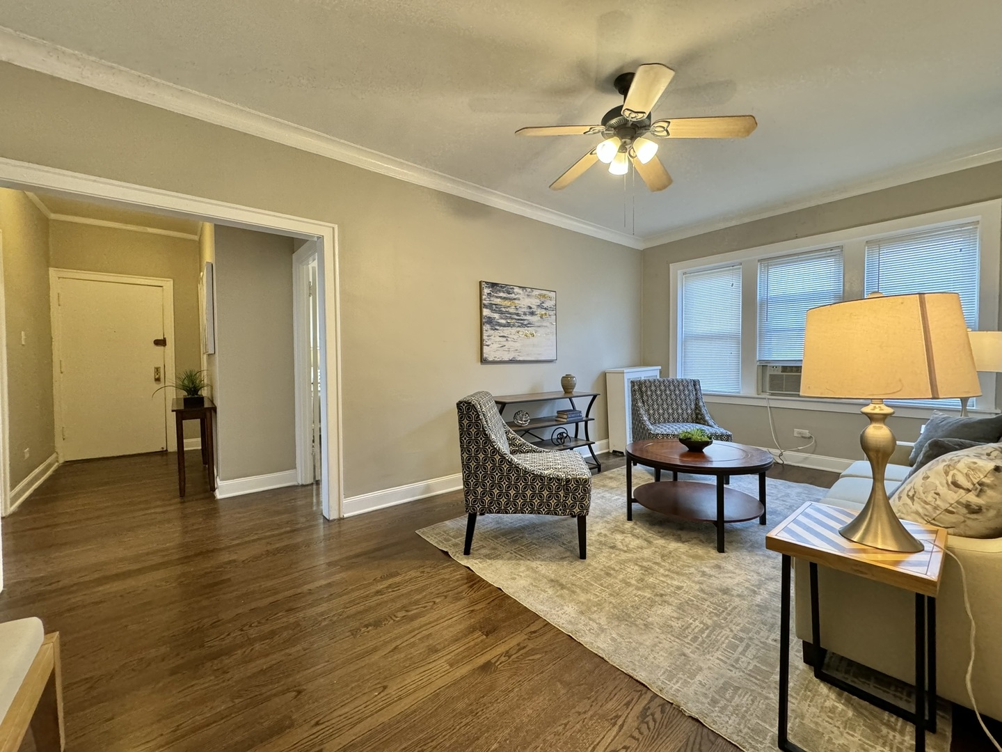 6446 N Claremont Avenue Unit: 3