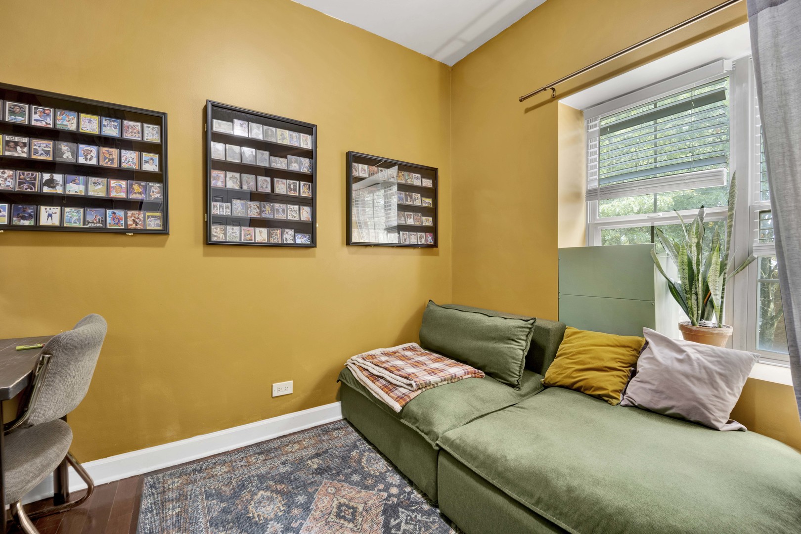 3516 N Hamlin Avenue Unit: 3