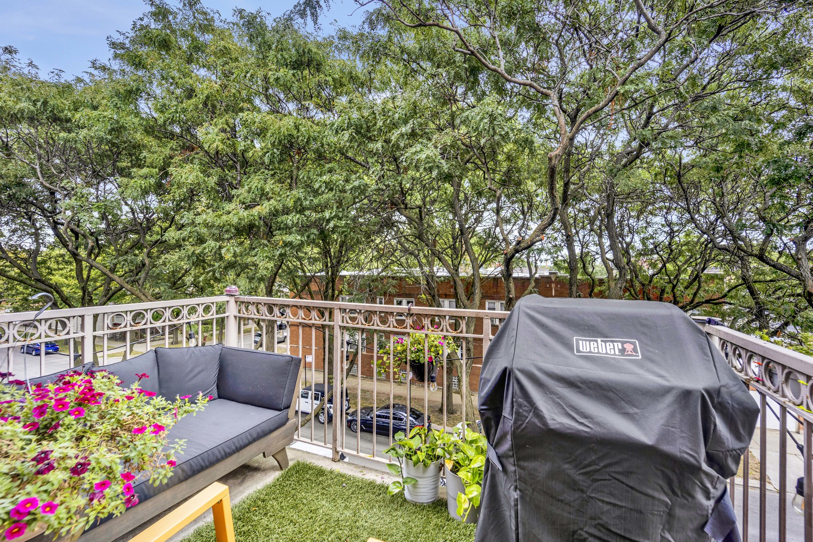 3516 N Hamlin Avenue Unit: 3