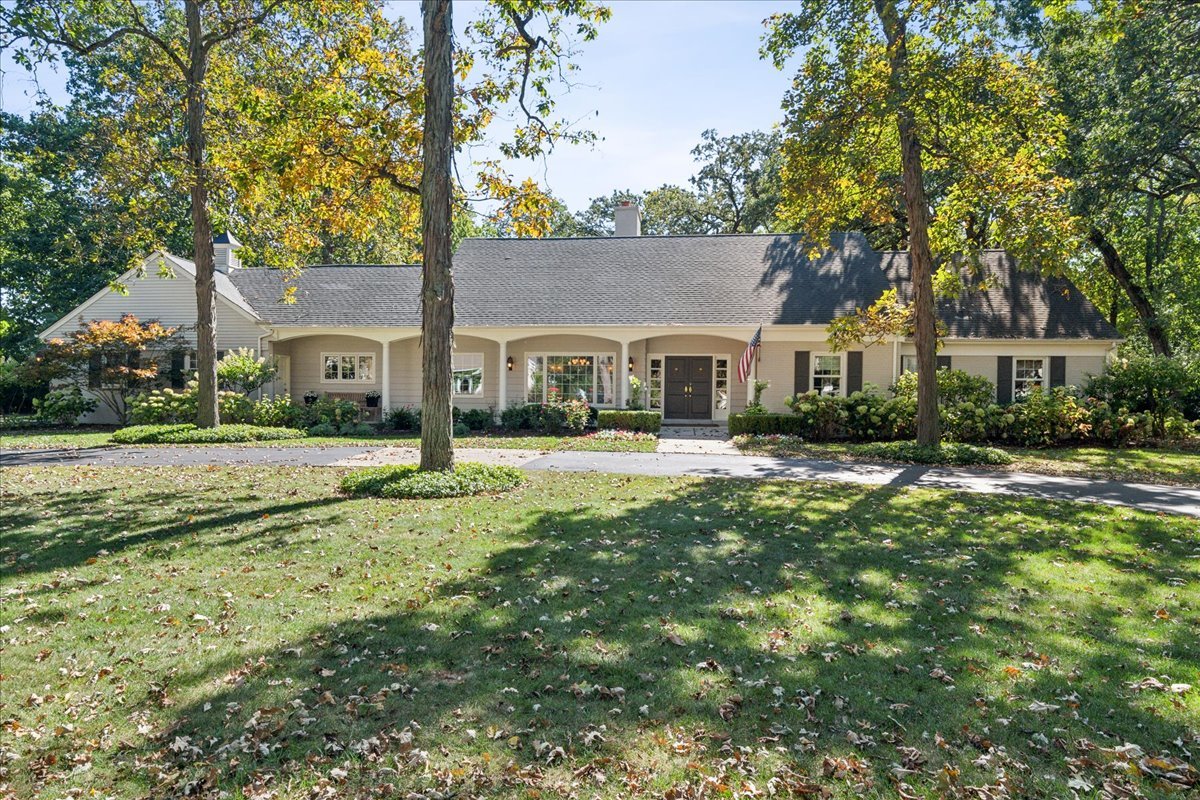 1045 OAK GROVE Lane