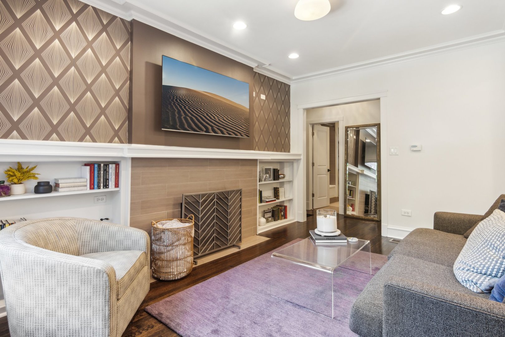 5502 N Glenwood Avenue Unit: 1