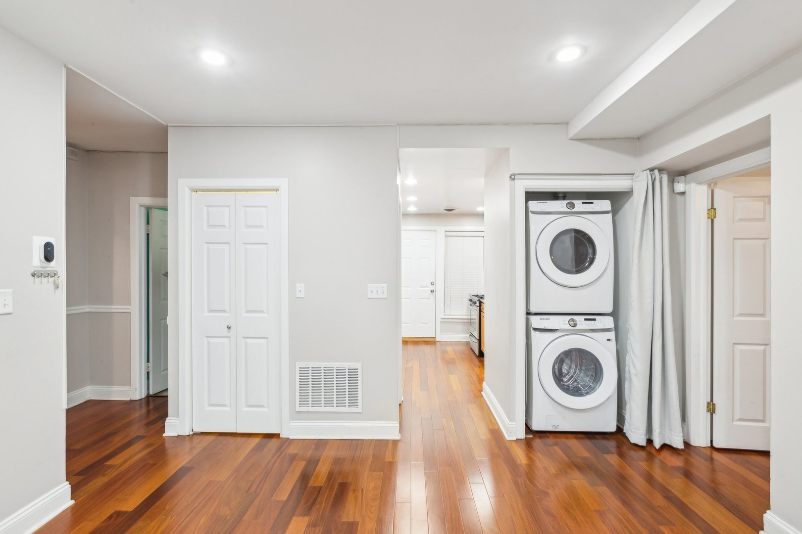 4121 N Sheridan Road Unit: GS
