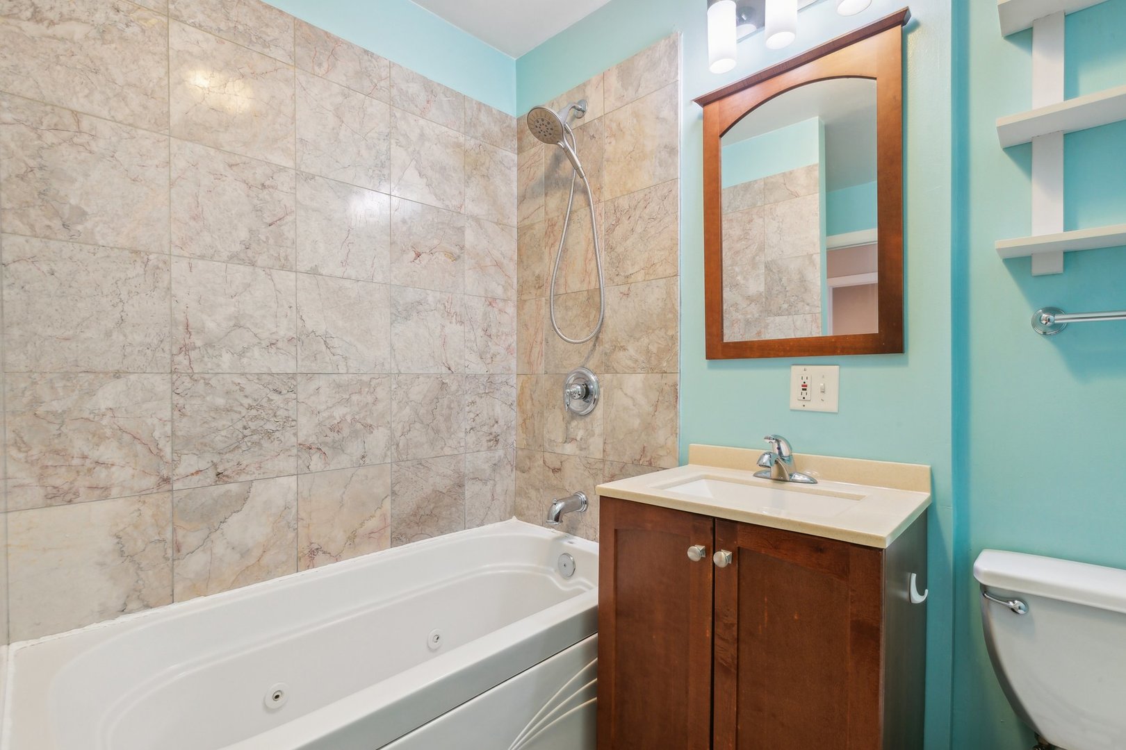 4121 N Sheridan Road Unit: GS