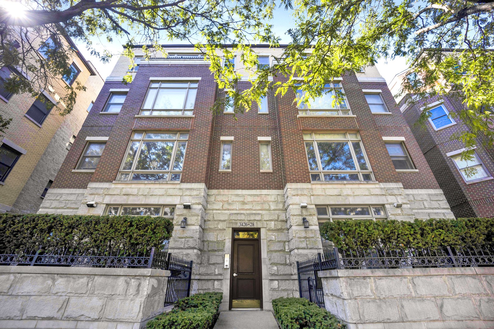 3428 N Ashland Avenue Unit: 1N