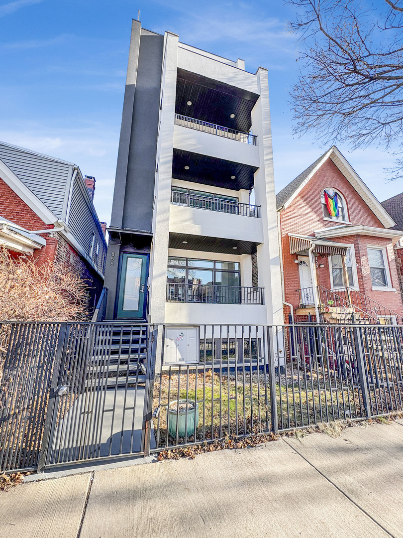 855 N Francisco Avenue Unit: 1
