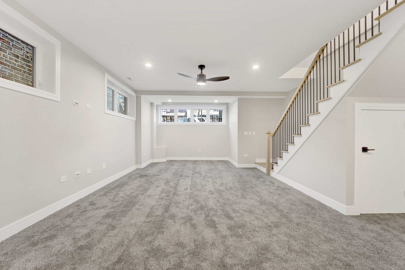855 N Francisco Avenue Unit: 1