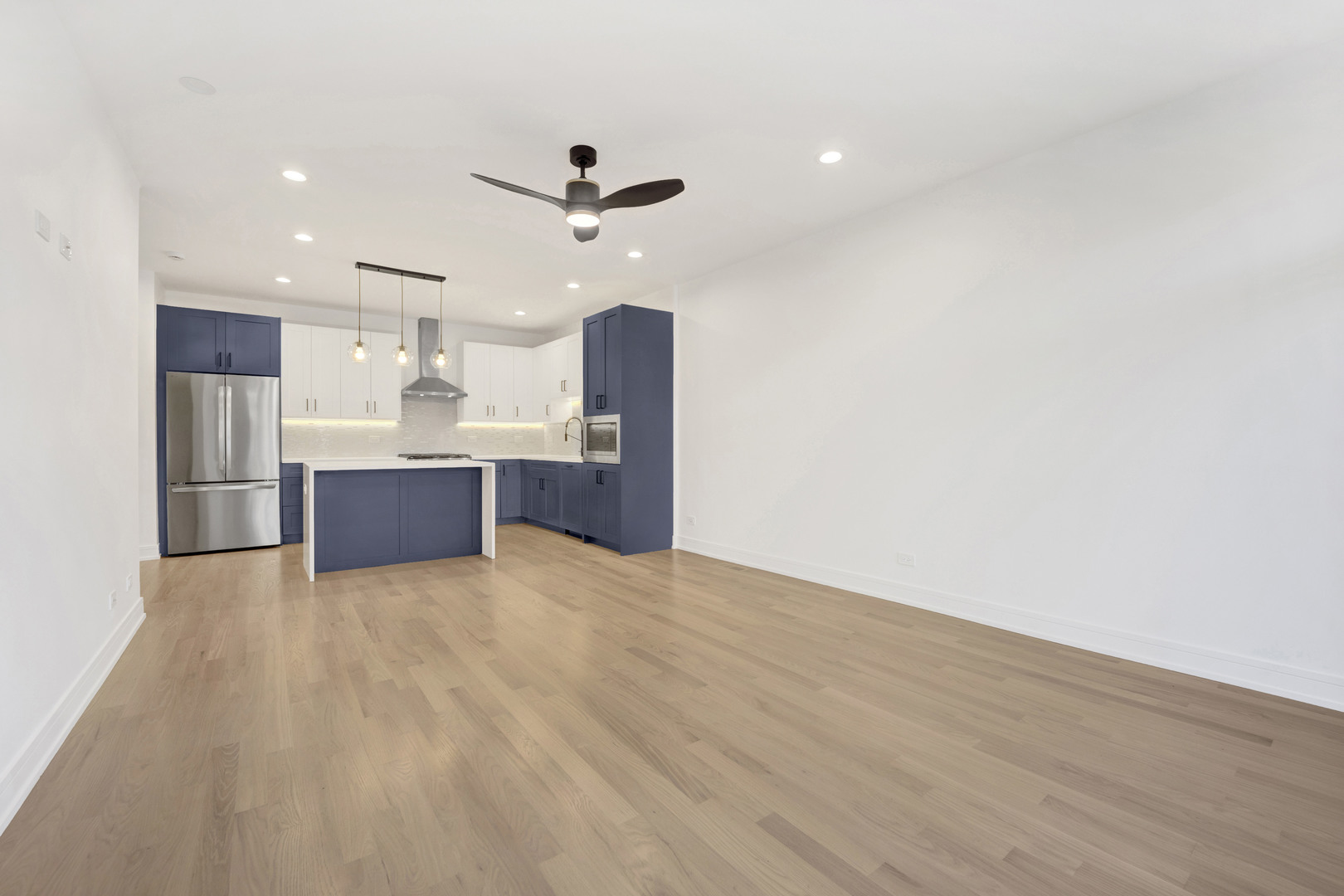855 N Francisco Avenue Unit: 1