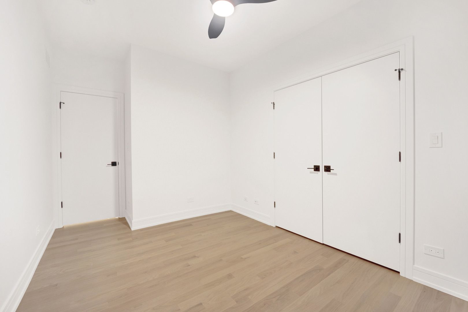 855 N Francisco Avenue Unit: 1