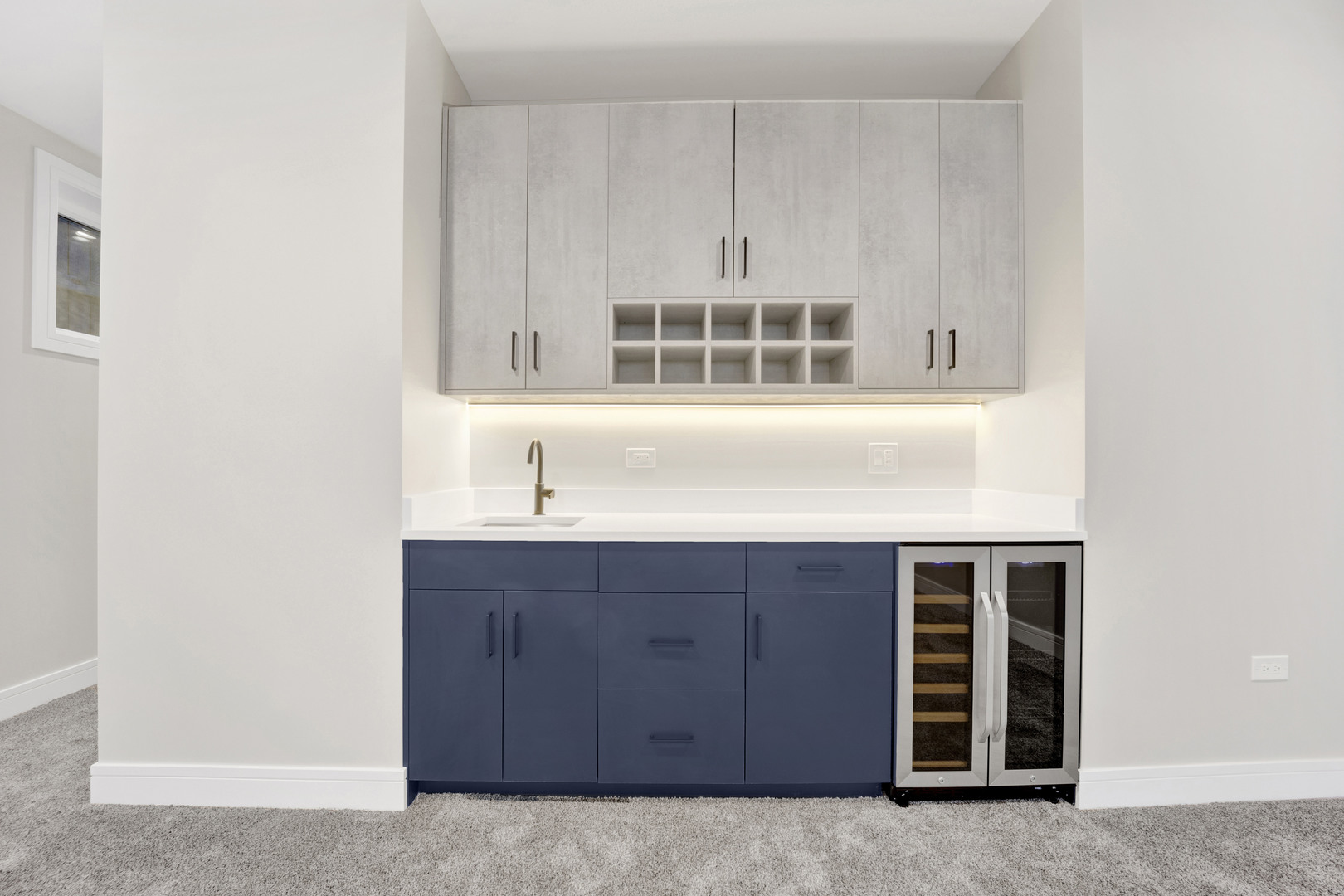 855 N Francisco Avenue Unit: 1