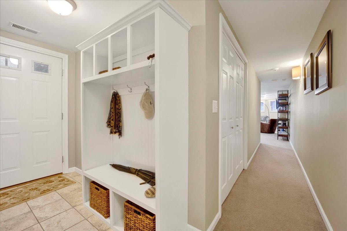 911 W Wrightwood Avenue Unit: 1