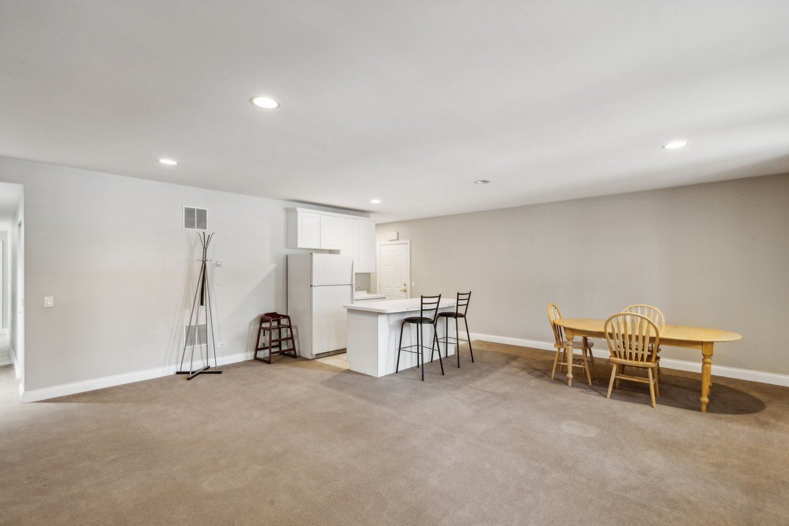 3845 N Ashland Avenue Unit: 4E