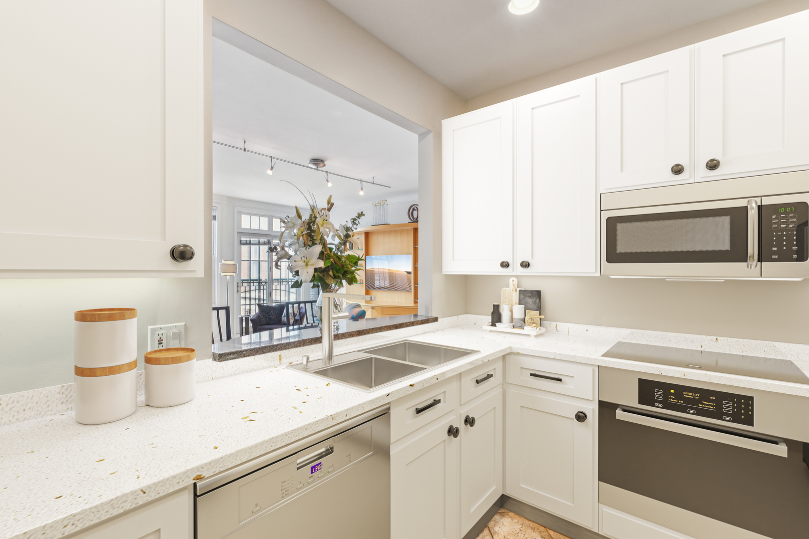 3845 N Ashland Avenue Unit: 4E