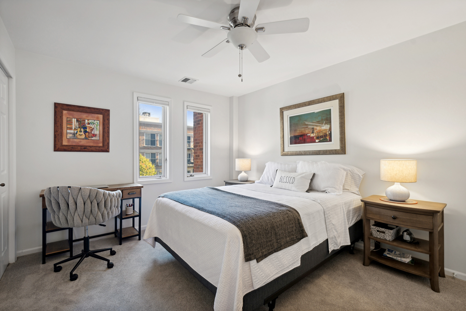 105 E Laurel Avenue Unit: 205