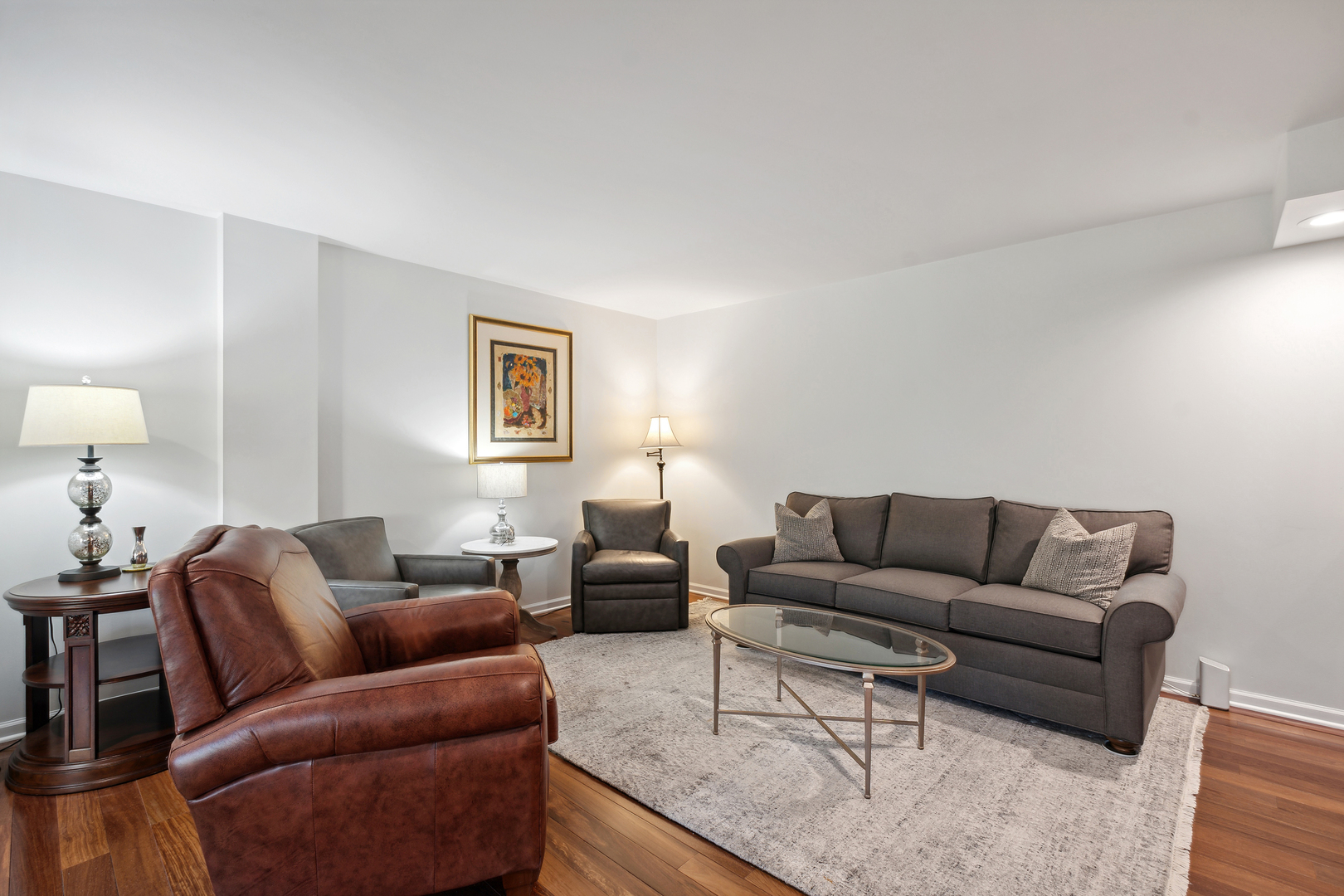 105 E Laurel Avenue Unit: 205