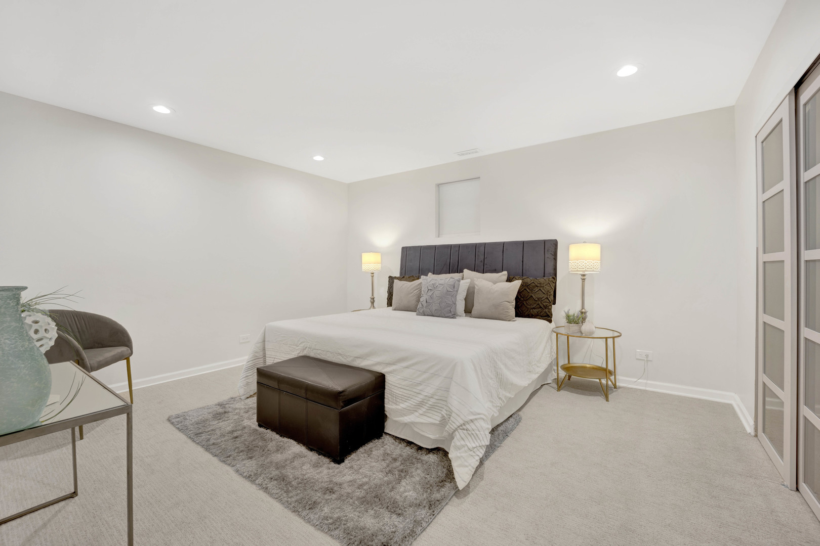 2019 N Sheffield Avenue Unit: 103