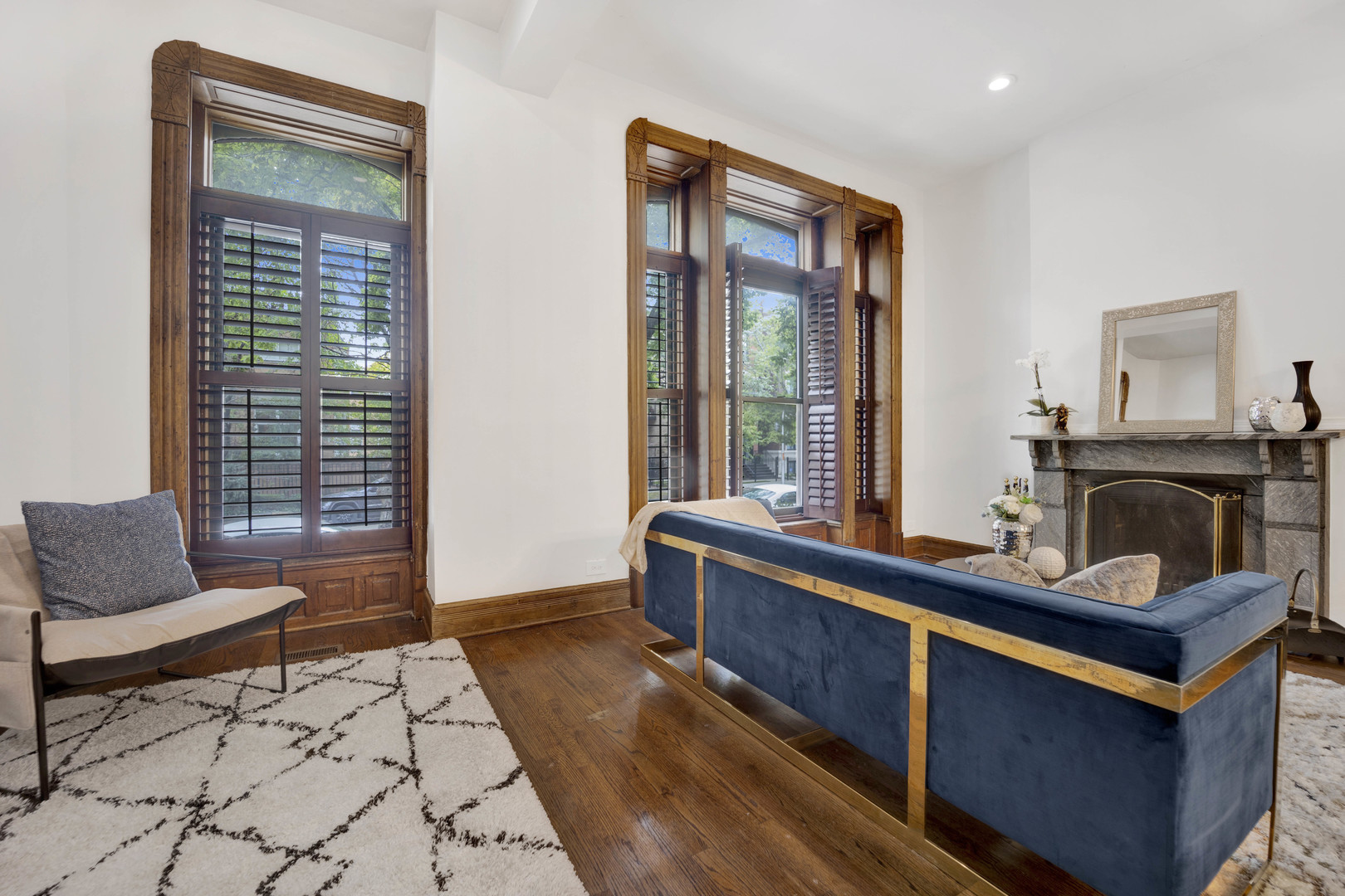 2019 N Sheffield Avenue Unit: 103