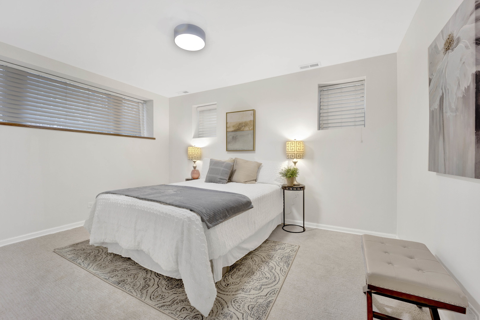 2019 N Sheffield Avenue Unit: 103