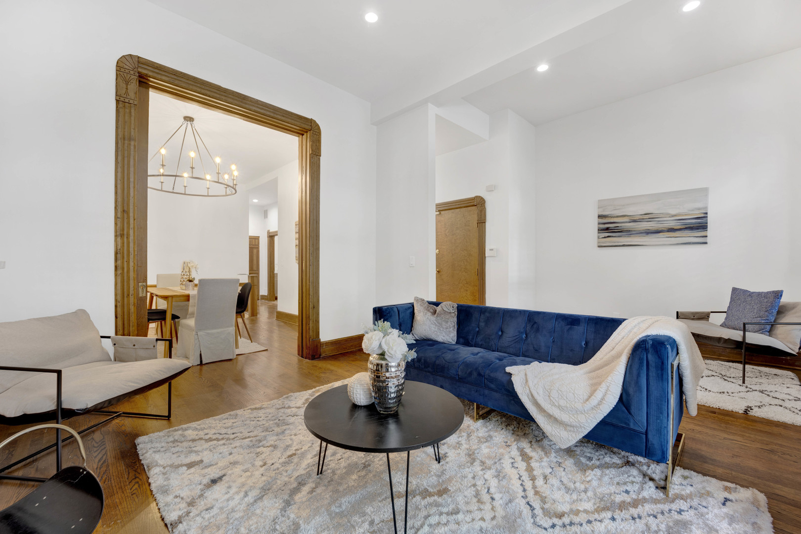 2019 N Sheffield Avenue Unit: 103
