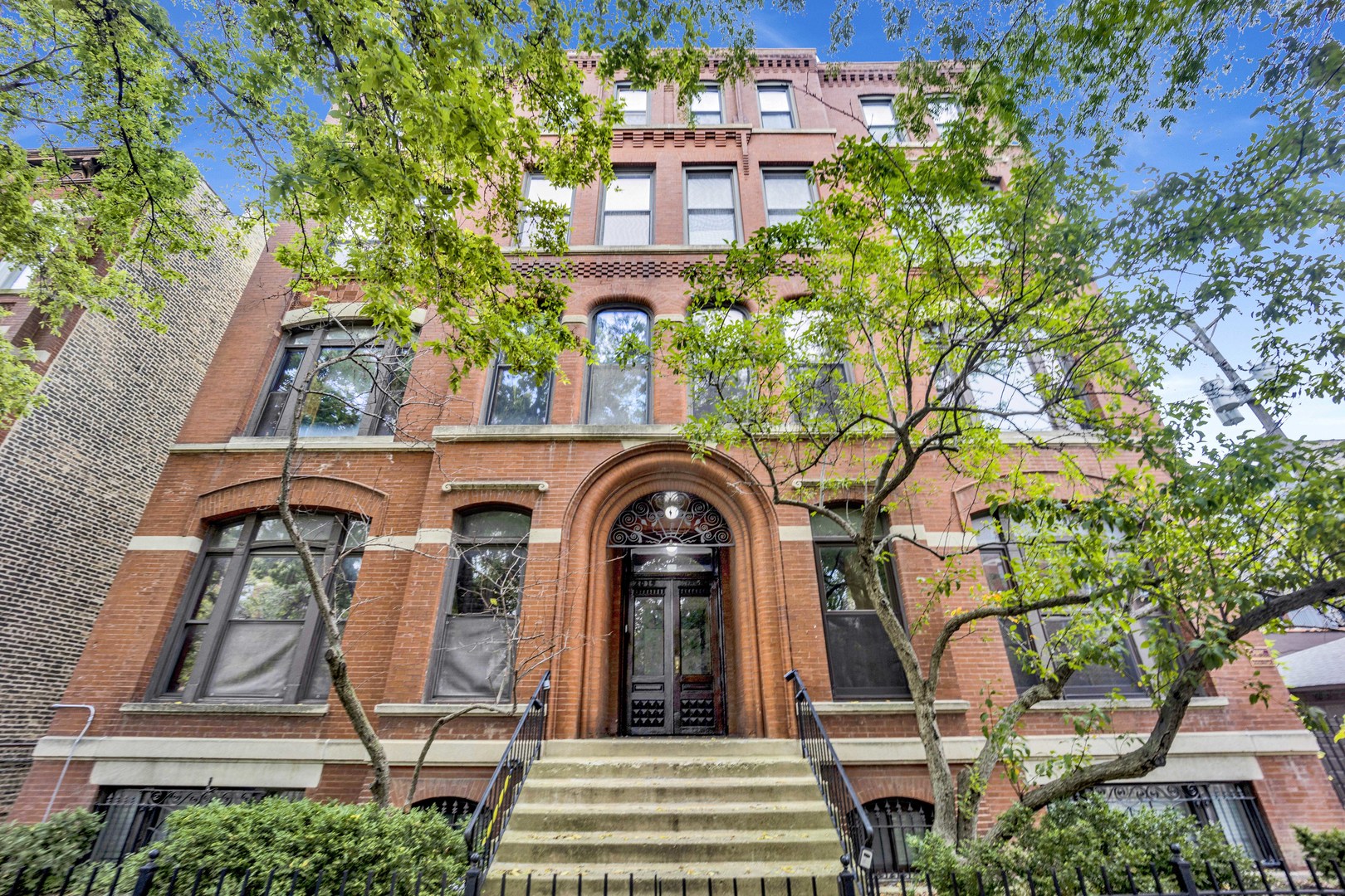2019 N Sheffield Avenue Unit: 103