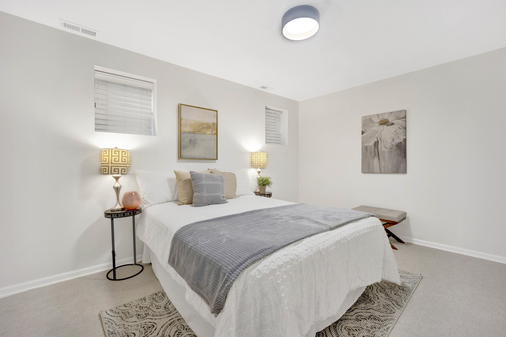 2019 N Sheffield Avenue Unit: 103
