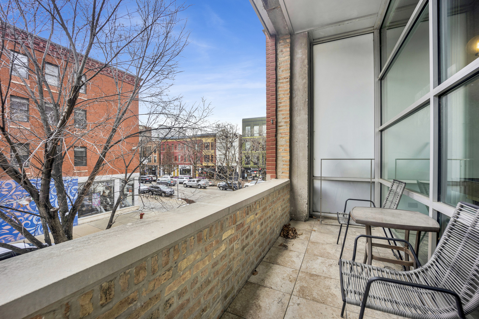 1725 W Division Street Unit: 201