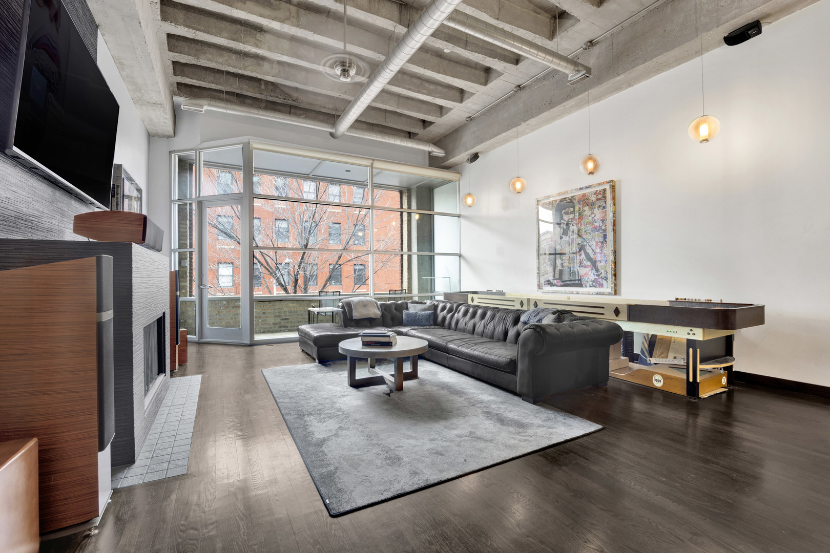 1725 W Division Street Unit: 201