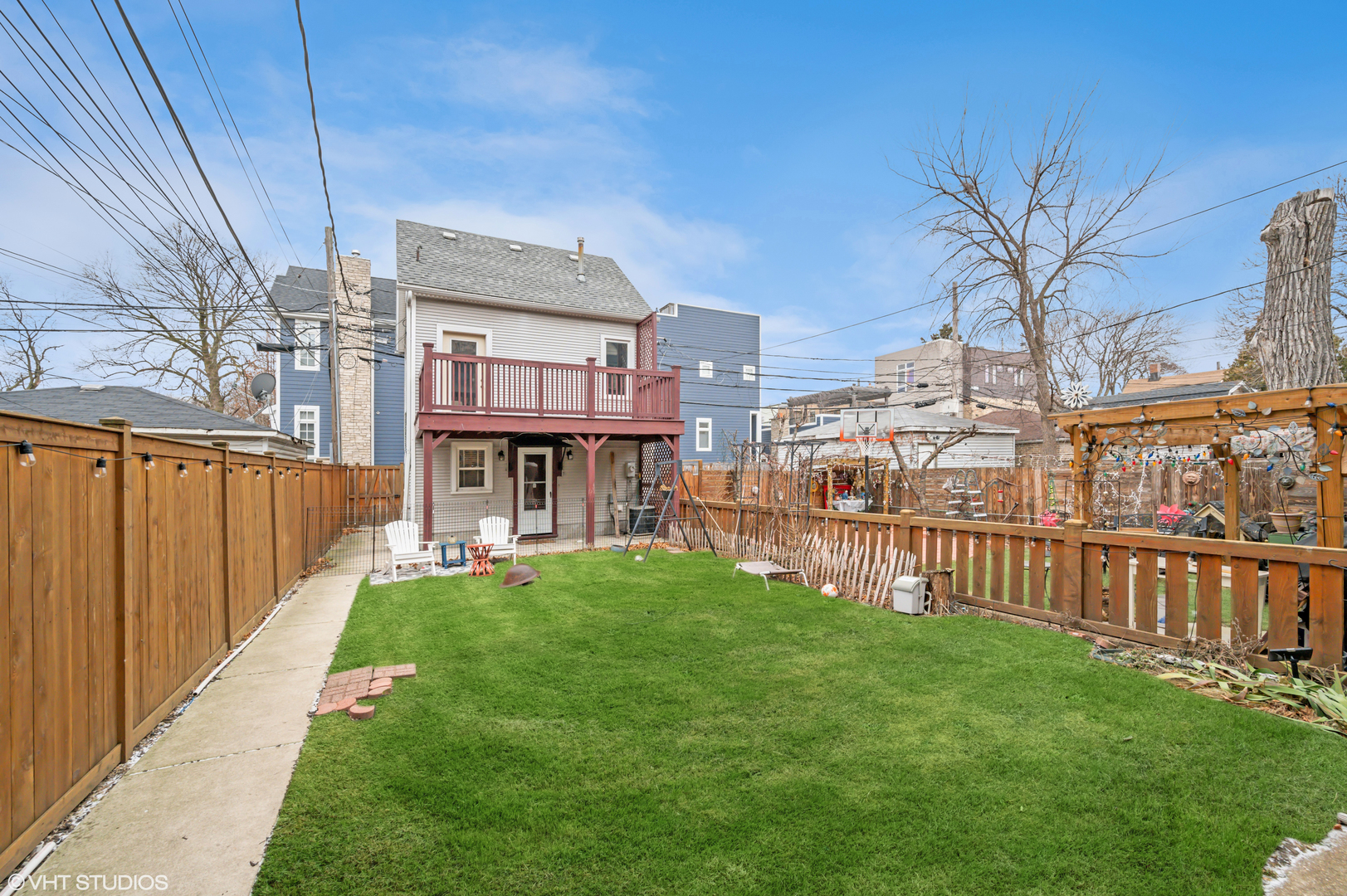 3236 N Leavitt Street Unit: 2