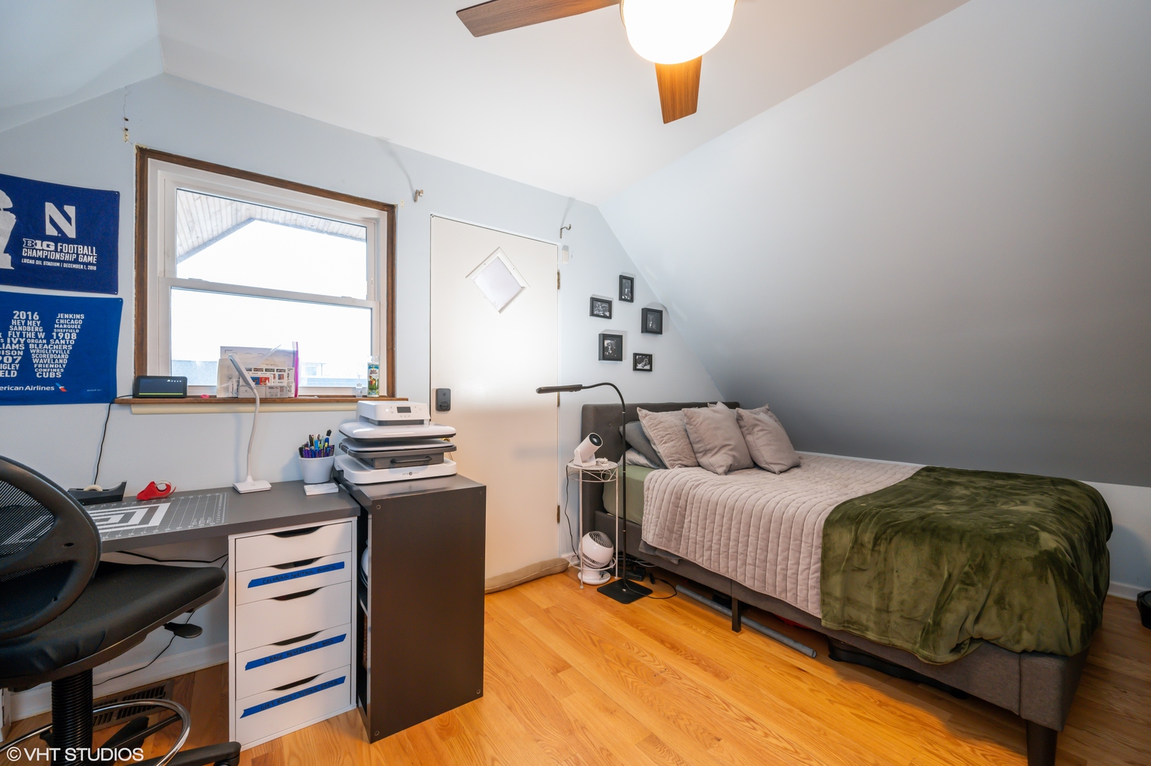 3236 N Leavitt Street Unit: 2