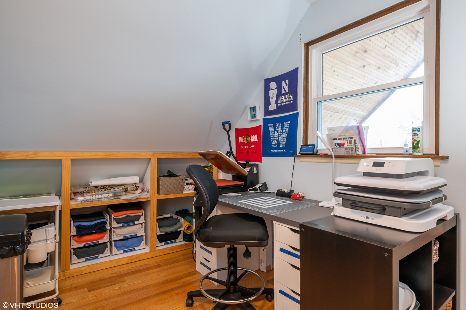 3236 N Leavitt Street Unit: 2
